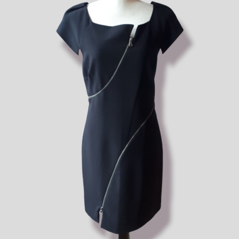 Laundry by Shelli Segal dress